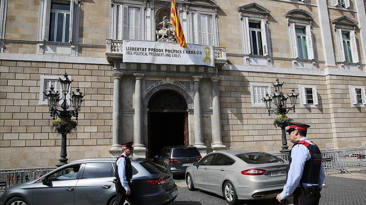4.000 interinos de Generalitat reclaman que se subsanen errores de un concurso