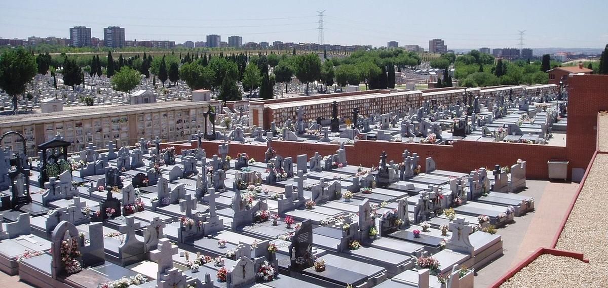 El cementerio de La Almudena, en una imagen de archivo. El cementerio de La Almudena, en una imagen de archivo.