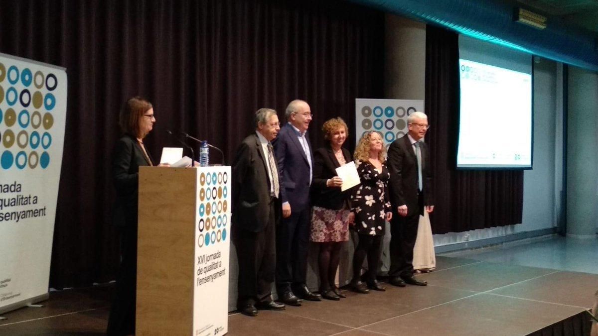 L'Institut Esteve Terradas de Cornellà rep la Q de Plata a l'excel·lència educativa L'Institut Esteve Terradas de Cornellà rep la Q de Plata a l'excel·lència educativa