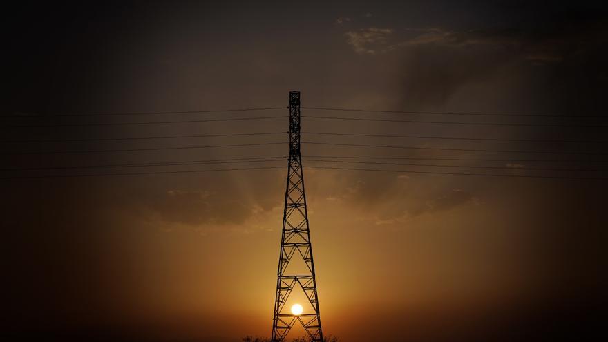 ¿Hasta cuándo seguirán estos altísimos precios de la luz? - Vimarsana News