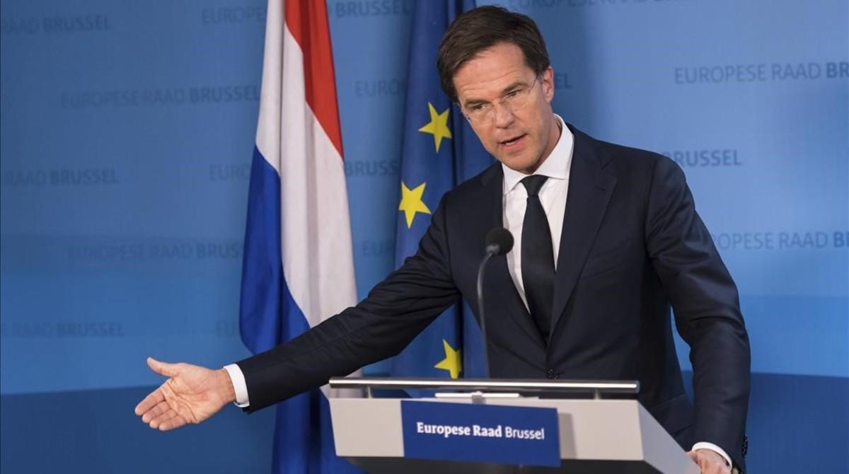 Mark Rutte interviene en una rueda de prensa, en la cumbre de la UE en Bruselas, el 15 de diciembre.