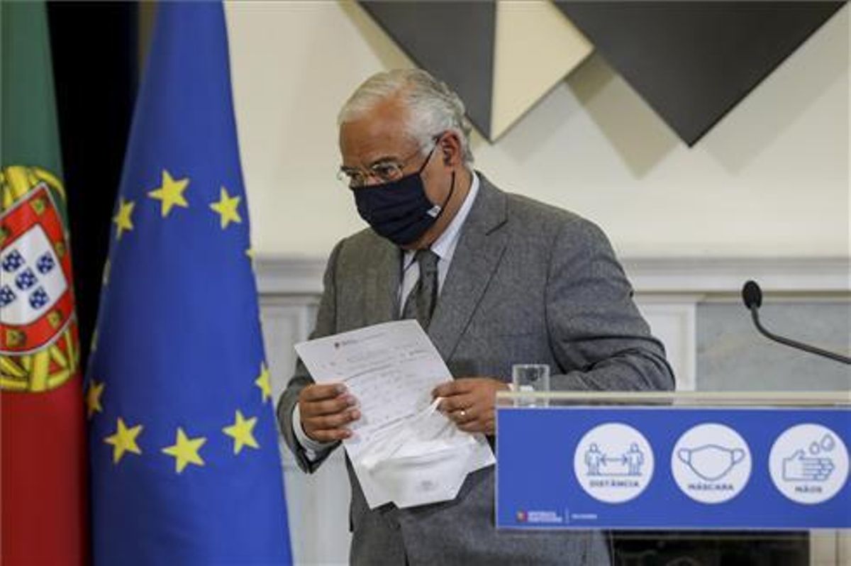 El primer ministro António Costa tras anunciar el cierre de escuelas El primer ministro António Costa tras anunciar el cierre de escuelas
