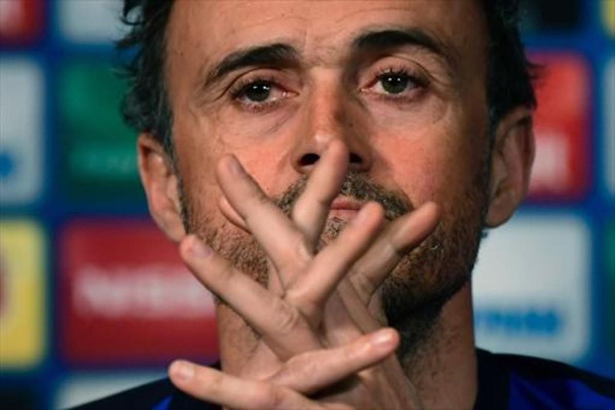 Luis Enrique, en la rueda de prensa en París. Luis Enrique, en la rueda de prensa en París.