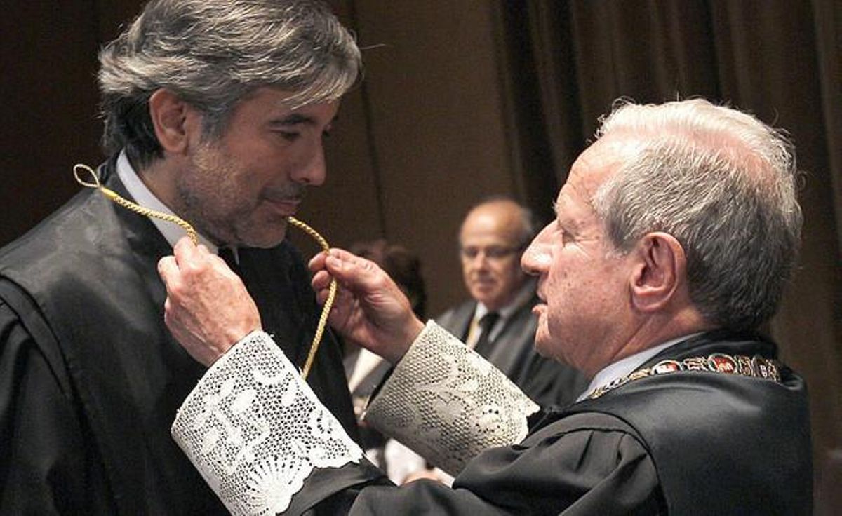Enrique López (izquierda), en su toma de posesión como magistrado del Tribunal Constitucional, en junio del 2013. Enrique López (izquierda), en su toma de posesión como magistrado del Tribunal Constitucional, en junio del 2013.