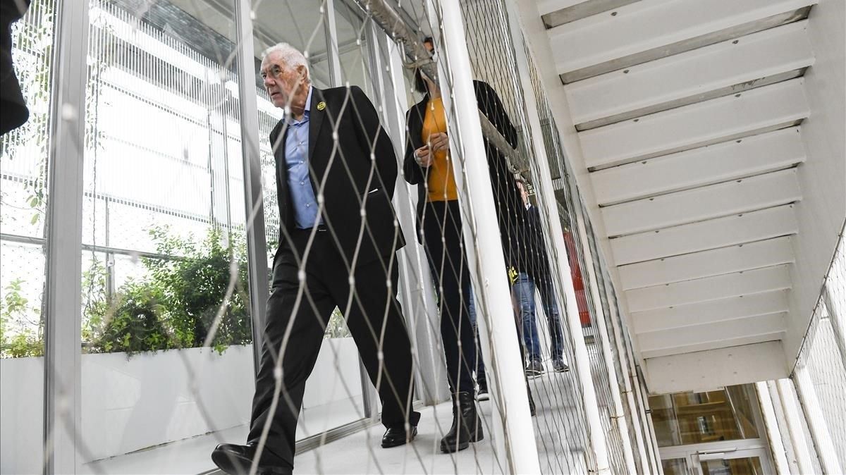 Ernest Maragall junto a Diana Riba, candidata de ERC al parlamento europeo, visitando las instalaciones de el Centre Cívic Vil.la Urània. Ernest Maragall junto a Diana Riba, candidata de ERC al parlamento europeo, visitando las instalaciones de el Centre Cívic Vil.la Urània.