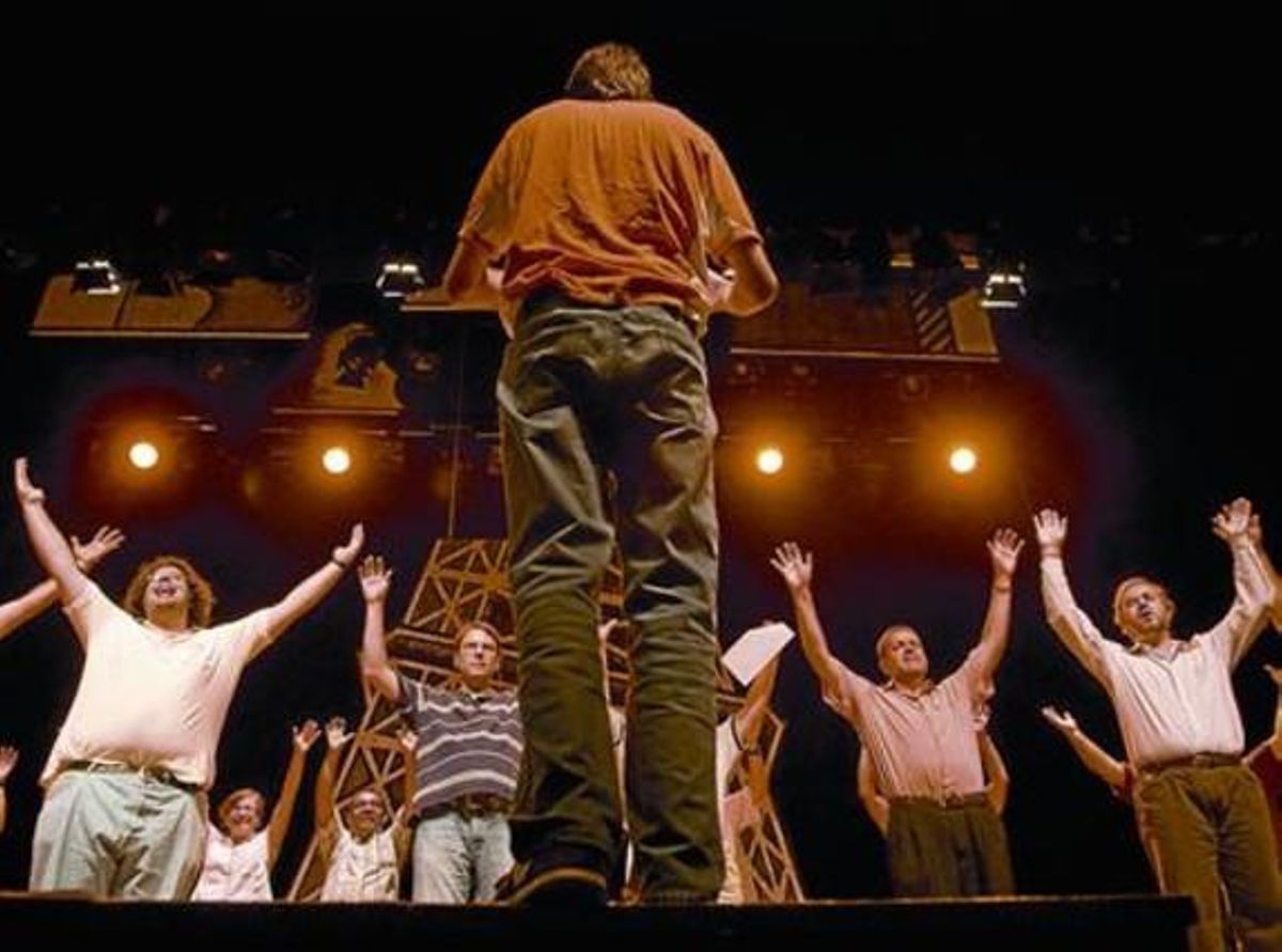 Sobre el escenarioUn momento del ensayo del musical, el pasado jueves en Mataró. Sobre el escenarioUn momento del ensayo del musical, el pasado jueves en Mataró.