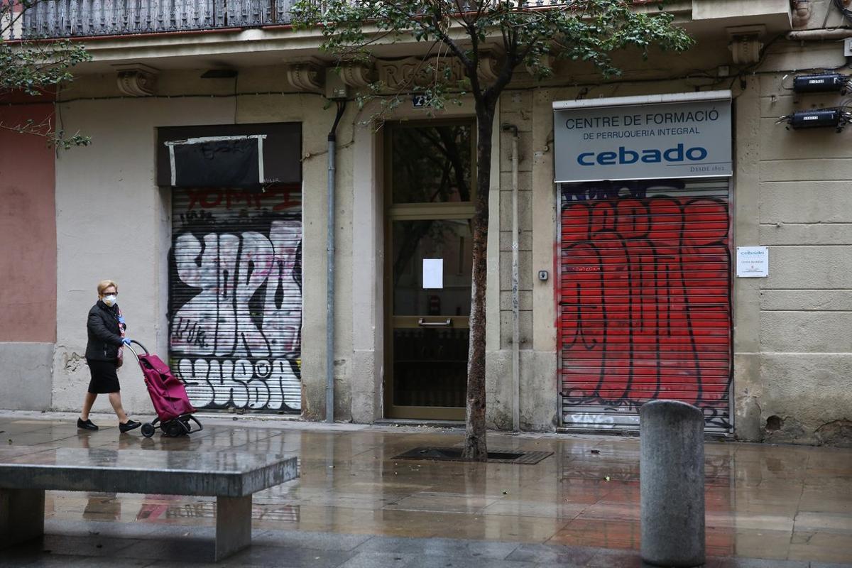 Tiendas cerradas en el centro de Gràcia, Barcelona, en marzo. Tiendas cerradas en el centro de Gràcia, Barcelona, en marzo.