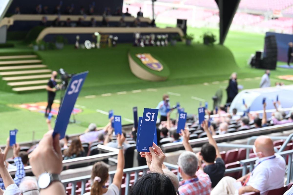 La asamblea de compromisarios del Barça aprueba el presupuesto de la temporada 2019-2020 La asamblea de compromisarios del Barça aprueba el presupuesto de la temporada 2019-2020