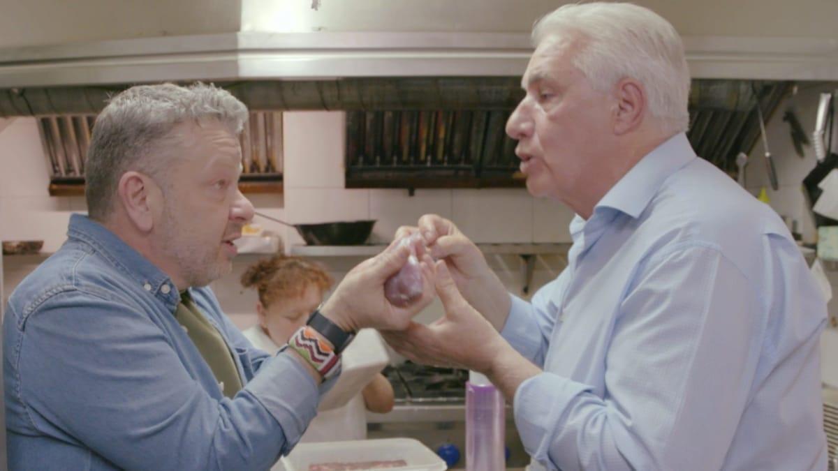 Alberto Chicote se enfrenta a una nueva 'Pesadilla en la cocina' en el Magalia Alberto Chicote se enfrenta a una nueva 'Pesadilla en la cocina' en el Magalia