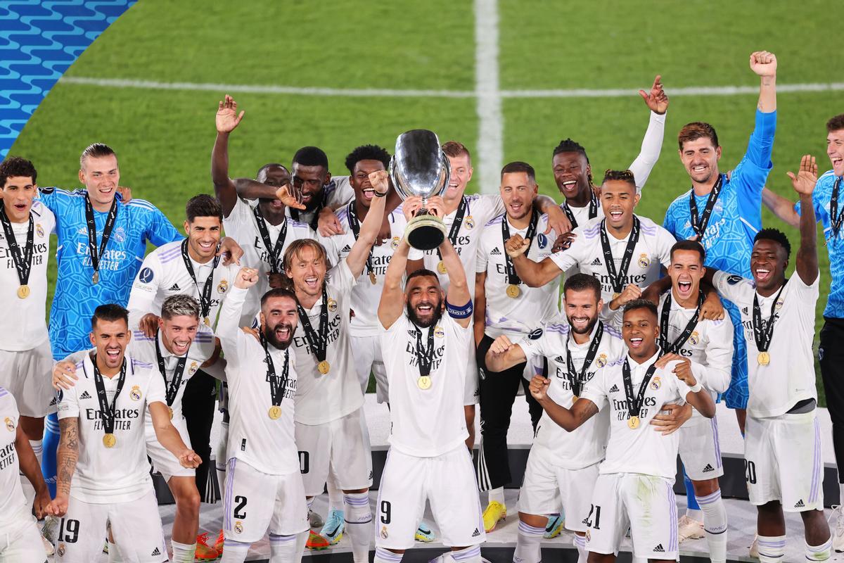Plàcida victòria del Reial Madrid a la Supercopa contra un Eintracht menor