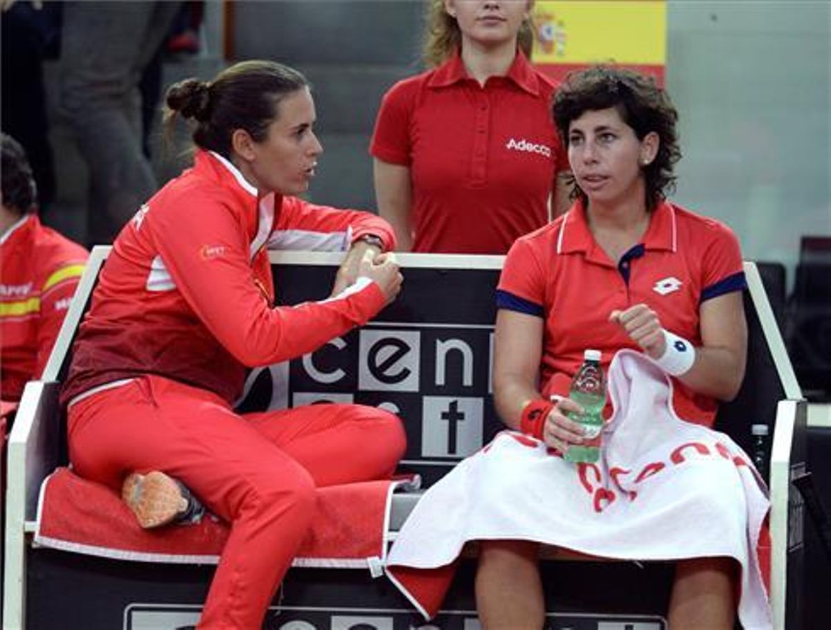 Anabel Medina y Carla Suárez, en una eliminatoria de España. Anabel Medina y Carla Suárez, en una eliminatoria de España.