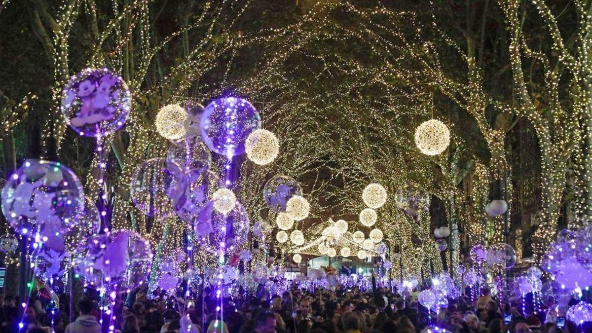¿La Navidad será un chute de alegría y esperanza o un permiso para que florezca el capitalismo? ¿La Navidad será un chute de alegría y esperanza o un permiso para que florezca el capitalismo?