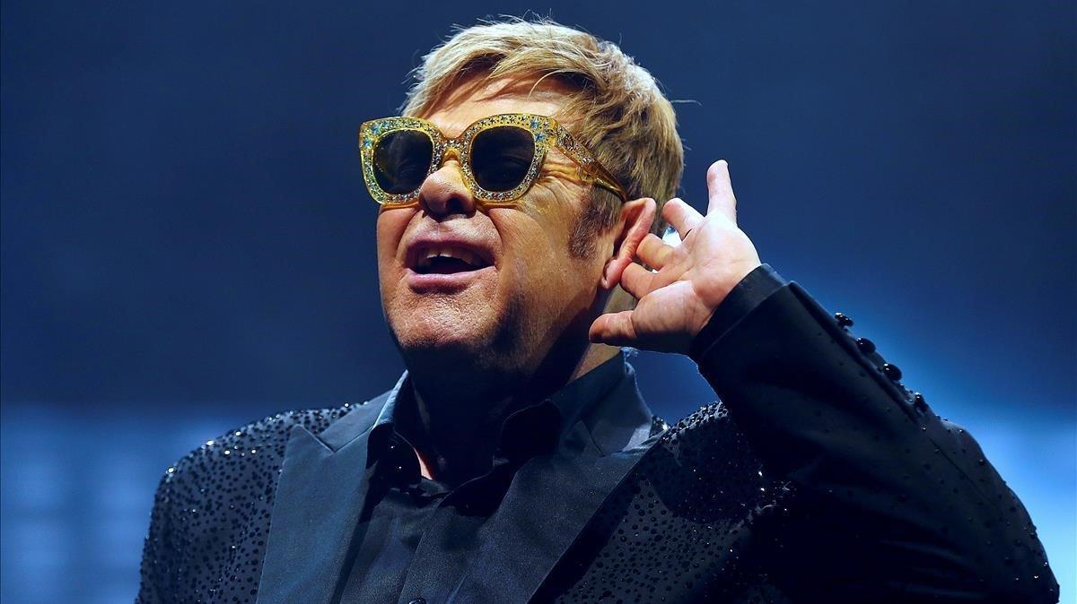 Elton John, durante el concierto que ofreció en el Palau Sant Jordi de Barcelona el pasado 3 de diciembre del 2017, dentro de su gira mundial ’Wonderful crazy night tour’.