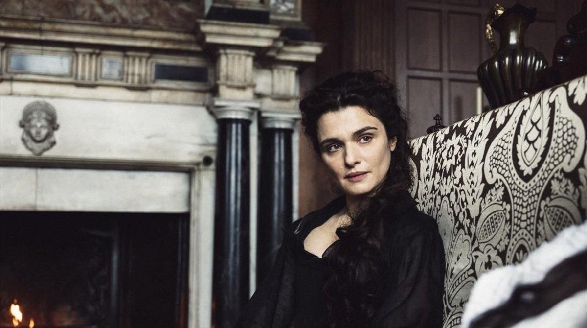 Rachel Weisz, en un fotograma de ’La favorita’. Rachel Weisz, en un fotograma de ’La favorita’.