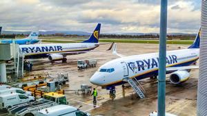 Aviones de Ryanair en un aeropuerto