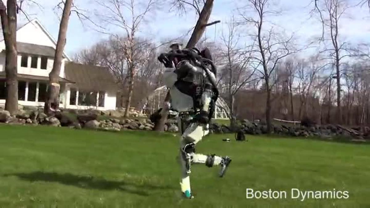 El robot humanoide de Boston Dynamics echa a correr