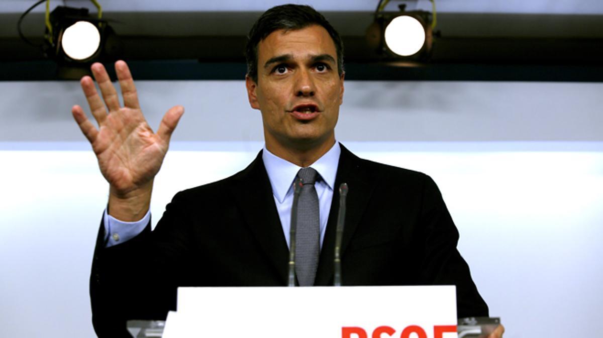 Se han acabado los agravios, los frentes, los monólogos y el cruce de reproches, ha añadido el líder del PSOE.