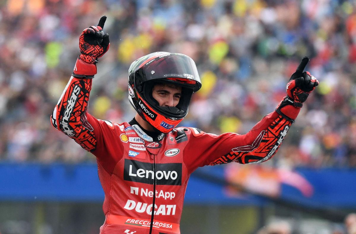 Bagnaia triunfa en solitario en Assen y Espargaró brilla Bagnaia triunfa en solitario en Assen y Espargaró brilla