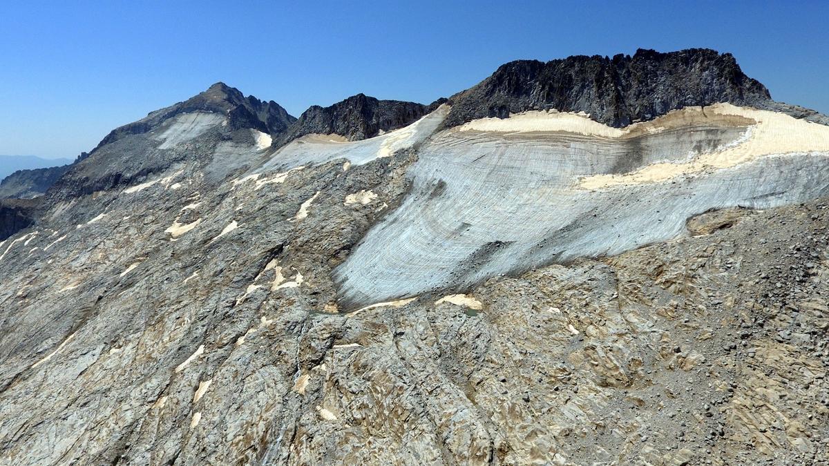 El glaciar del Aneto, a vista de dron.