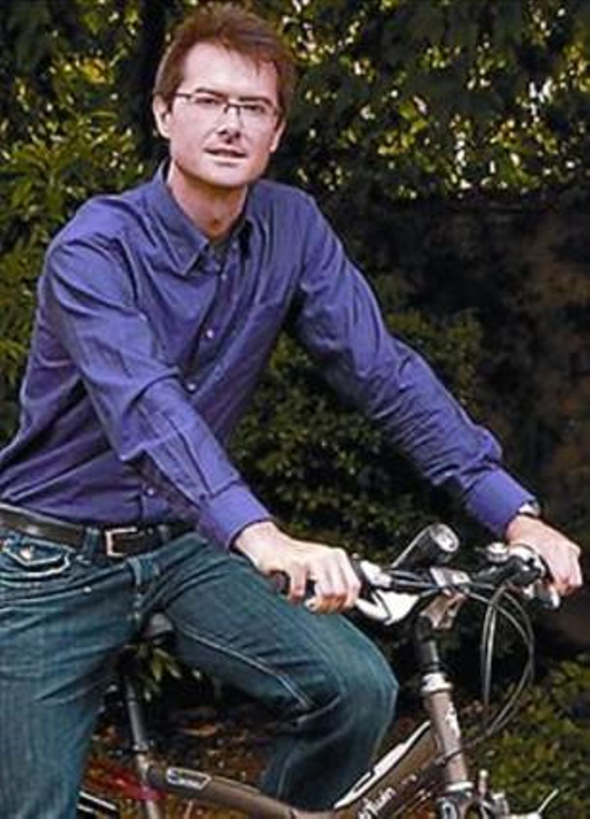 Haritz Ferrando: "Hay que pasar de la ciudad de los coches a la ciudad zona 30" Haritz Ferrando: "Hay que pasar de la ciudad de los coches a la ciudad zona 30"