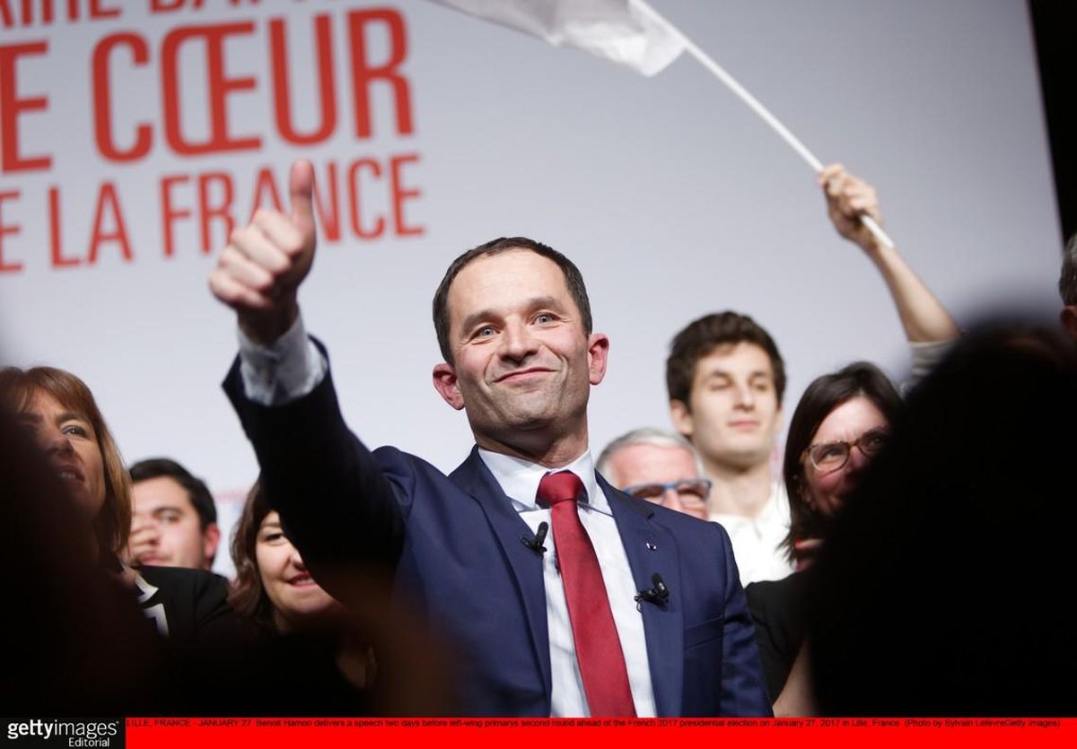 Hamon durant un mitin en Lille. Hamon durant un mitin en Lille.