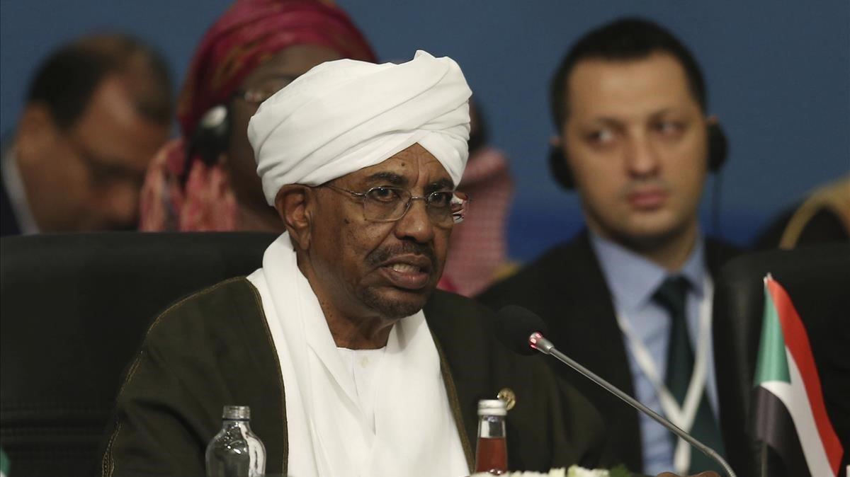 Omar al Bashir, durante una cumbre islámica en Estambul en el 2018.
