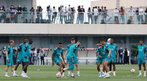 Los jugadores del Real Madrid se ejercitan en la jornada de puertas abiertas del Media Day previo a la final de la Champions. 