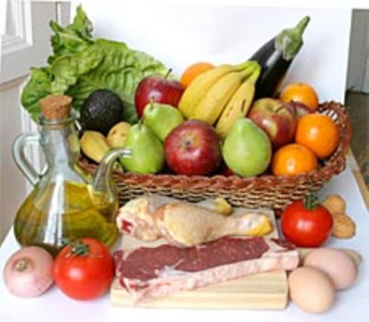 Varios alimentos que forman parte de la dieta mediterránea.