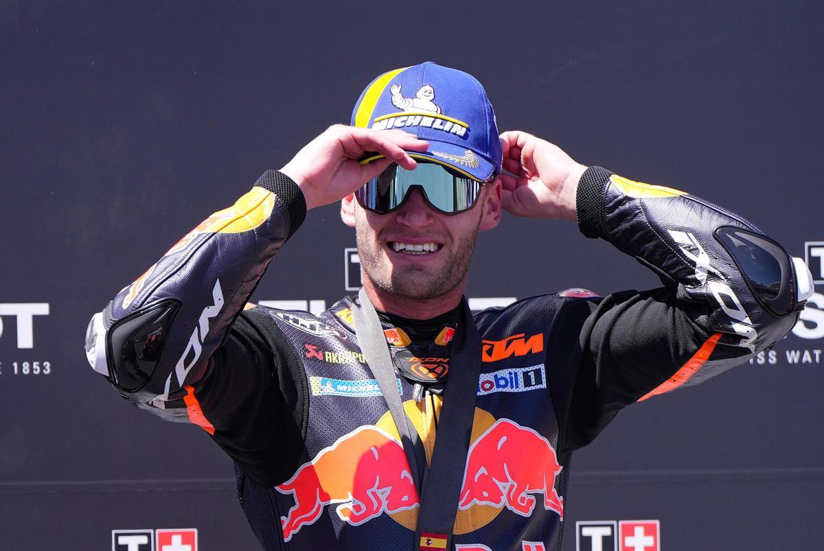 Binder (KTM) gana, con autoridad, la carrera al 'sprint' de Jerez