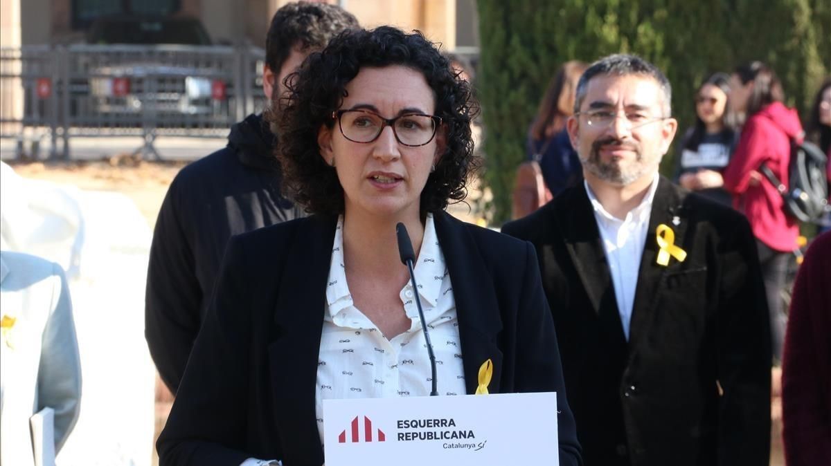 ERC retreu a Laura Borràs que demani «suport a cegues» a l’independentisme després de la seva imputació ERC retreu a Laura Borràs que demani «suport a cegues» a l’independentisme després de la seva imputació