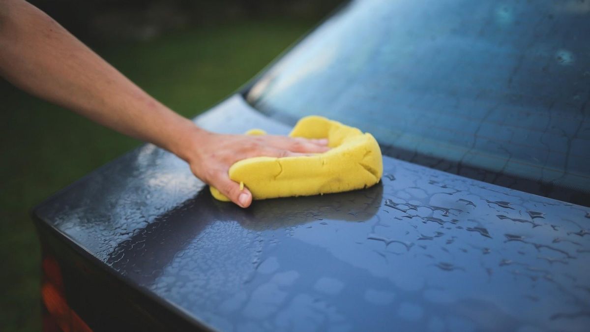 Claves y consejos para limpiar el exterior del coche de forma rápida y completa Claves y consejos para limpiar el exterior del coche de forma rápida y completa