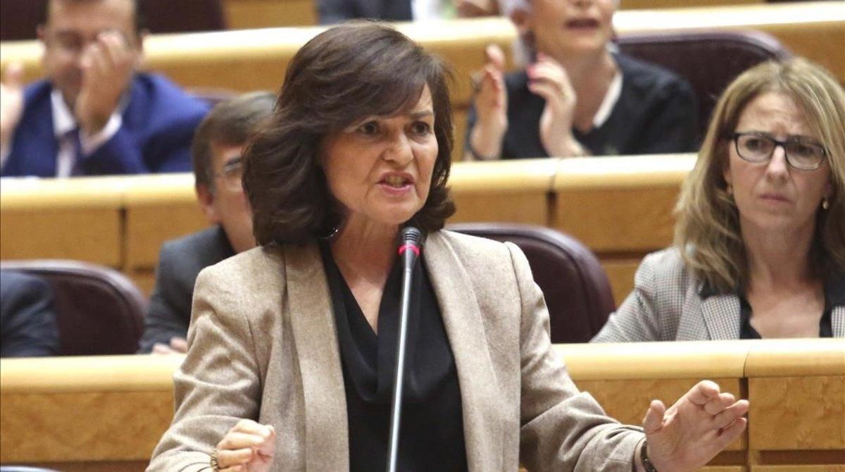 La vicepresidenta del Gobierno, Carmen Calvo, este martes en el Senado. La vicepresidenta del Gobierno, Carmen Calvo, este martes en el Senado.