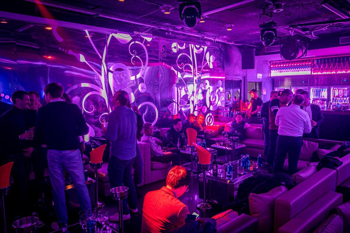Mariscadas, copas y discoteca: el MWC anima la noche de Barcelona | FOTOS