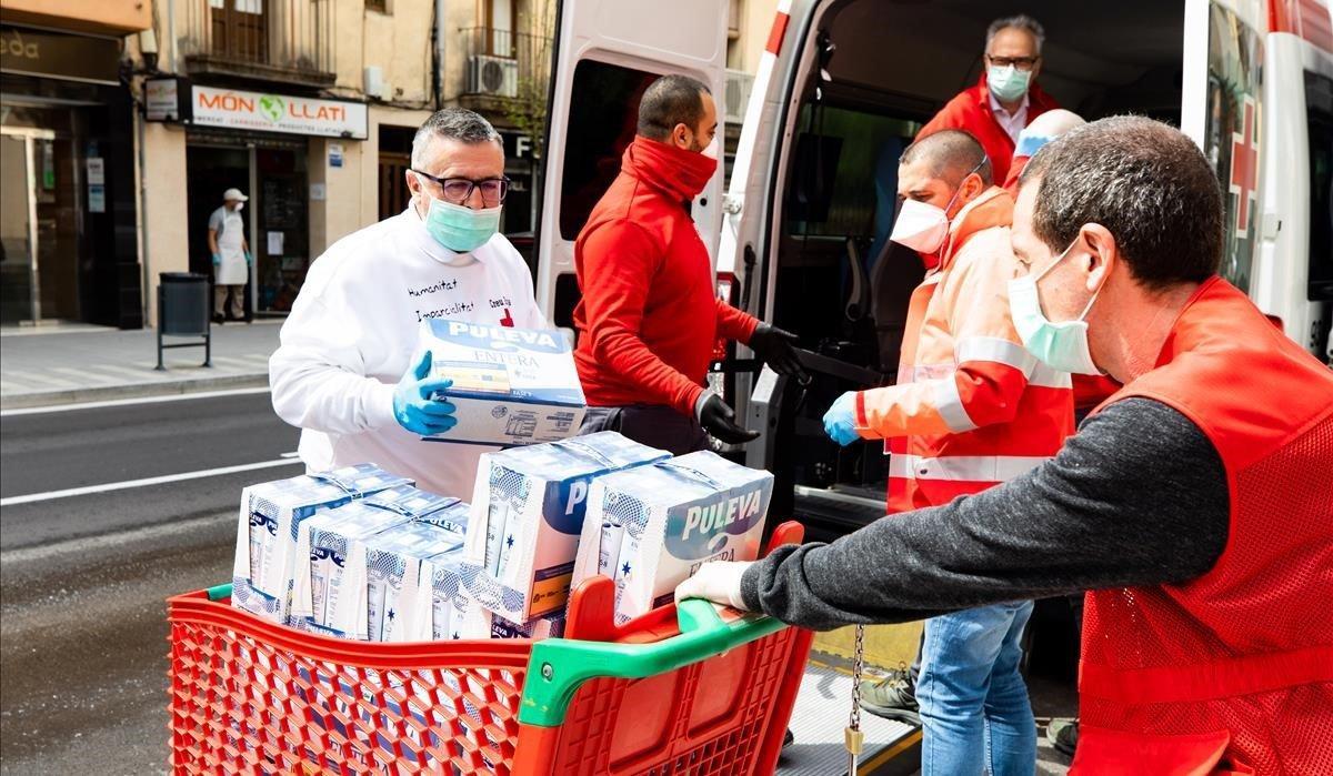 El coronavirus destapa la pobresa més invisible El coronavirus destapa la pobresa més invisible