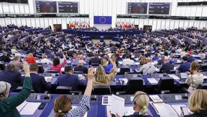 El Parlamento Europeo aprueba que la energía nuclear y el gas se consideren sostenibles.