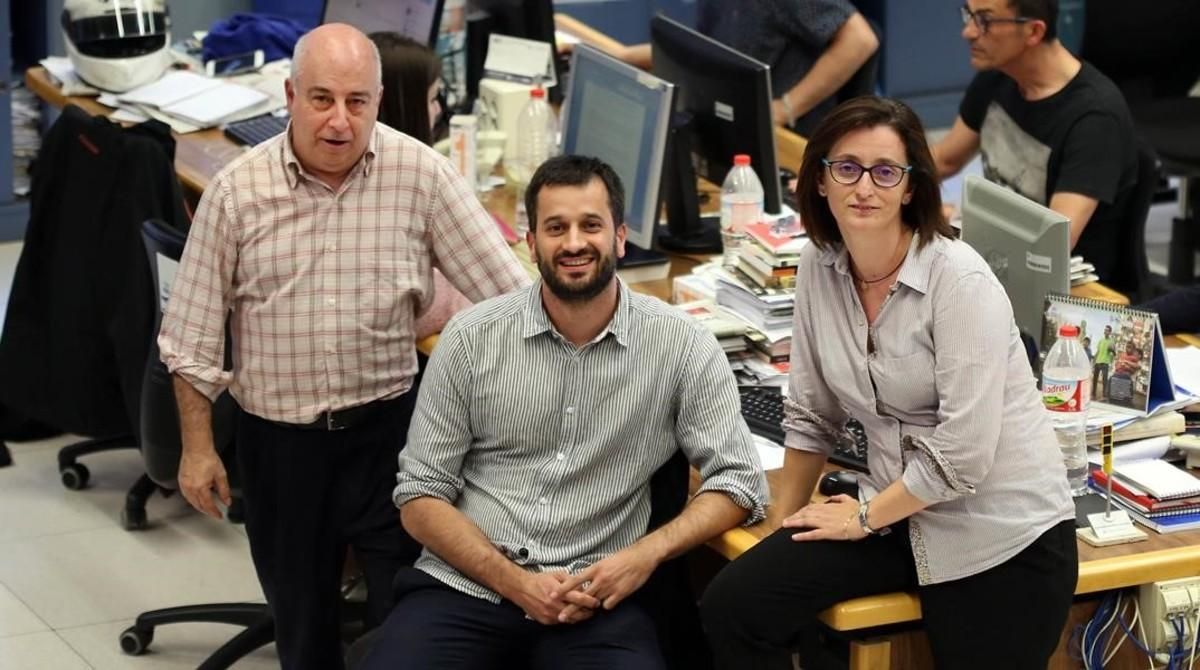 Jesús G. Albalat, Guillem Sánchez y María Jesús Ibáñez, en lar edacción de EL PERIÓDICO DE CATALUNYA. Jesús G. Albalat, Guillem Sánchez y María Jesús Ibáñez, en lar edacción de EL PERIÓDICO DE CATALUNYA.