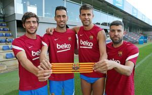 Sergi Roberto, Busquets, Piqué y Jordi Alba, los cuatro capitanes del Barça.