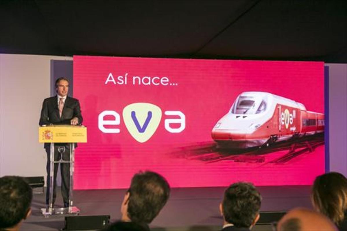El ministro Íñigo de la Serna, en la presentación del nuevo servicio EVA. El ministro Íñigo de la Serna, en la presentación del nuevo servicio EVA.