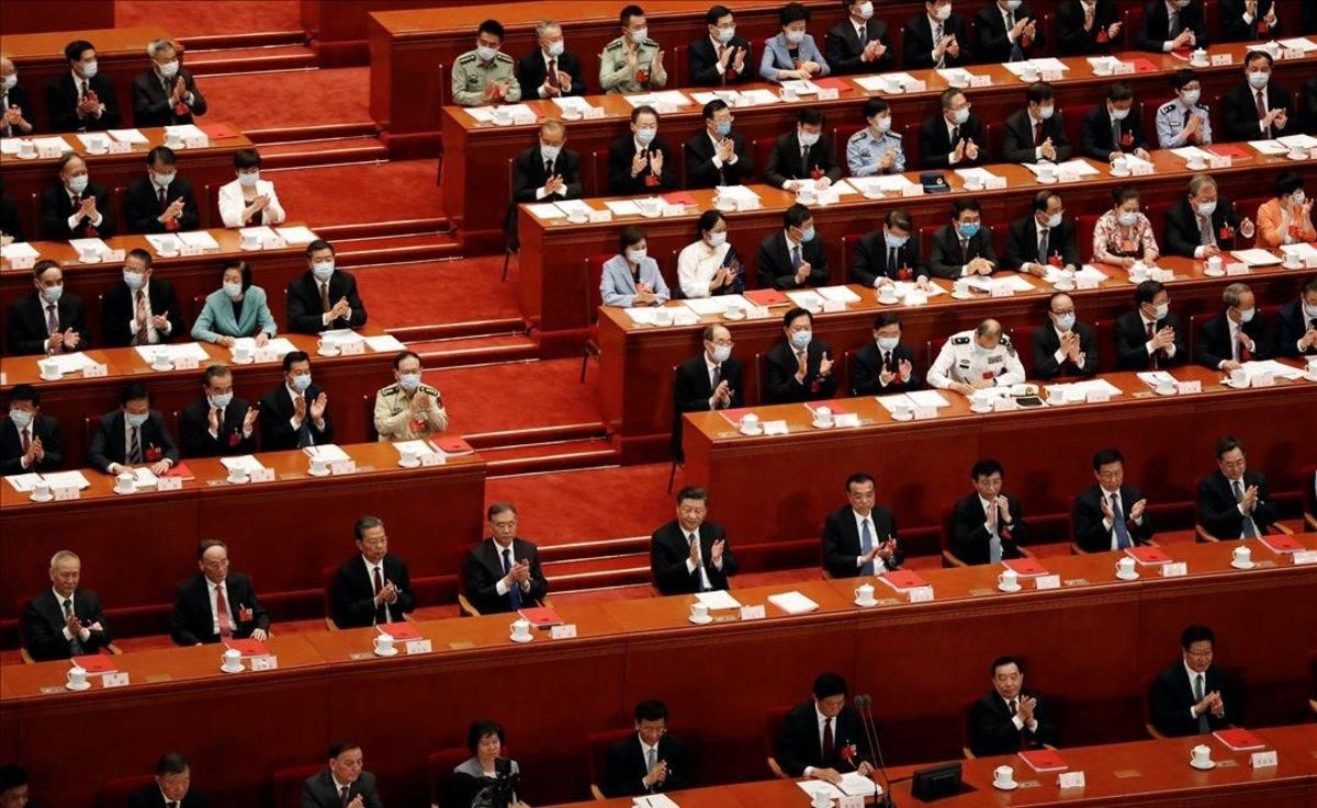 Sesión de aprobación de la ley de seguridad en Asamblea Nacional Popular de China, en Pekín. Sesión de aprobación de la ley de seguridad en Asamblea Nacional Popular de China, en Pekín.