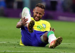 Máxima inquietud en Brasil por la lesión de Neymar