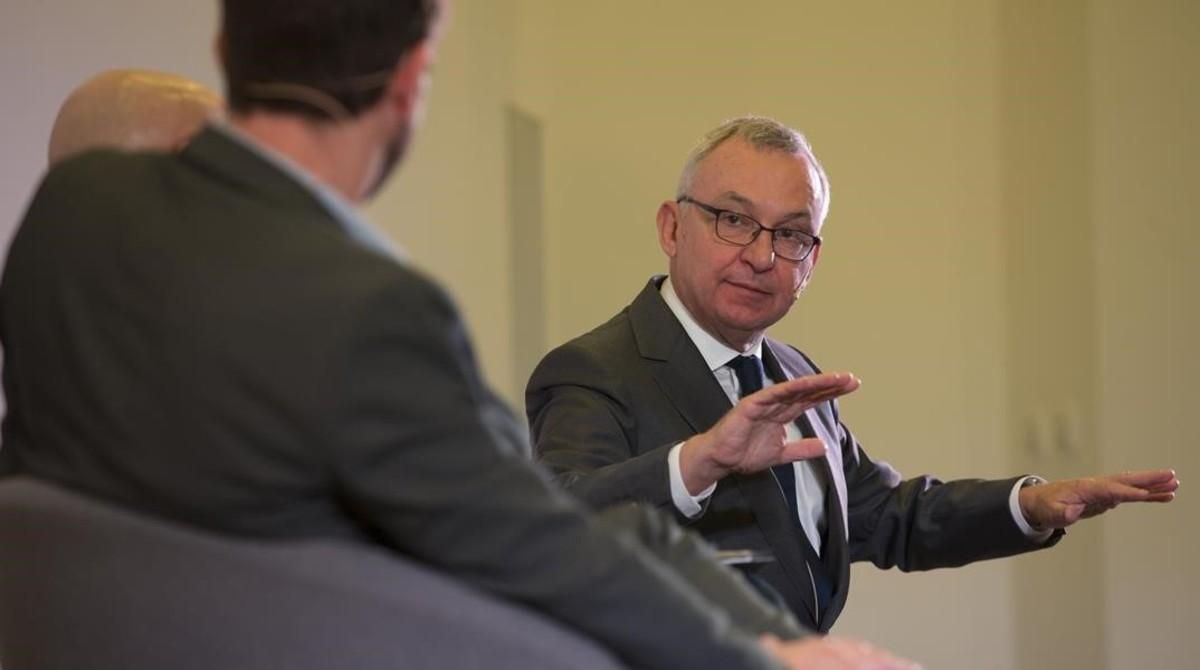 Josep Baselga y el ’conseller’ de Salut, Antoni Comin, debaten sobre la importancia de la investigación biomédica, en el 2016. Josep Baselga y el ’conseller’ de Salut, Antoni Comin, debaten sobre la importancia de la investigación biomédica, en el 2016.