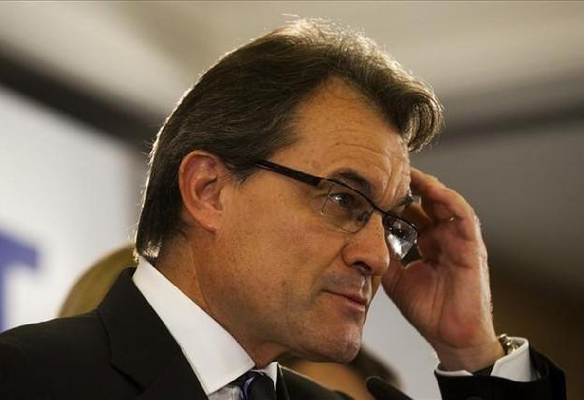 El candidato de CiU, Artur Mas, la noche electoral en el Hotel Majestic. El candidato de CiU, Artur Mas, la noche electoral en el Hotel Majestic.