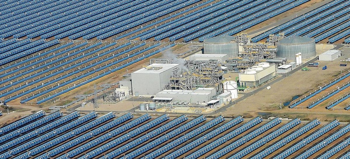 Central termosolar de Palma del Río (Córdoba). Central termosolar de Palma del Río (Córdoba).
