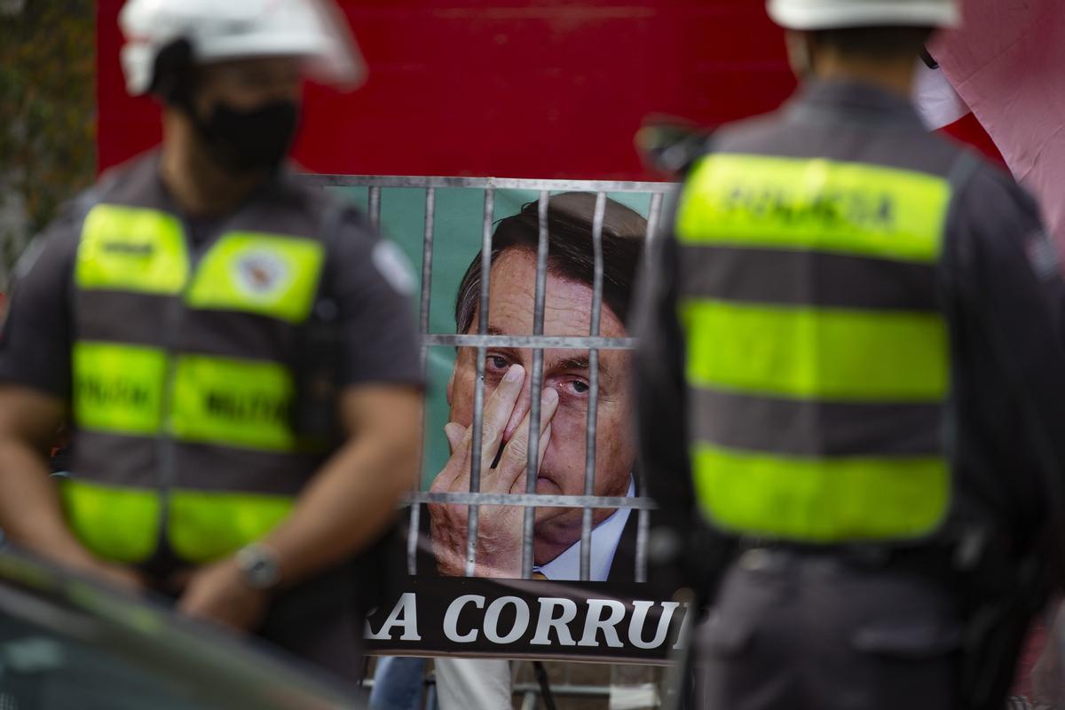 Bolsonaro i Orbán, noves incorporacions a la llista de «depredadors de la premsa»