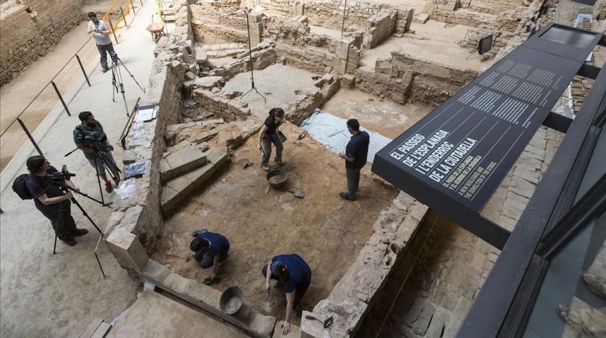 Las excavaciones en el recinto del Born CCM. Las excavaciones en el recinto del Born CCM.