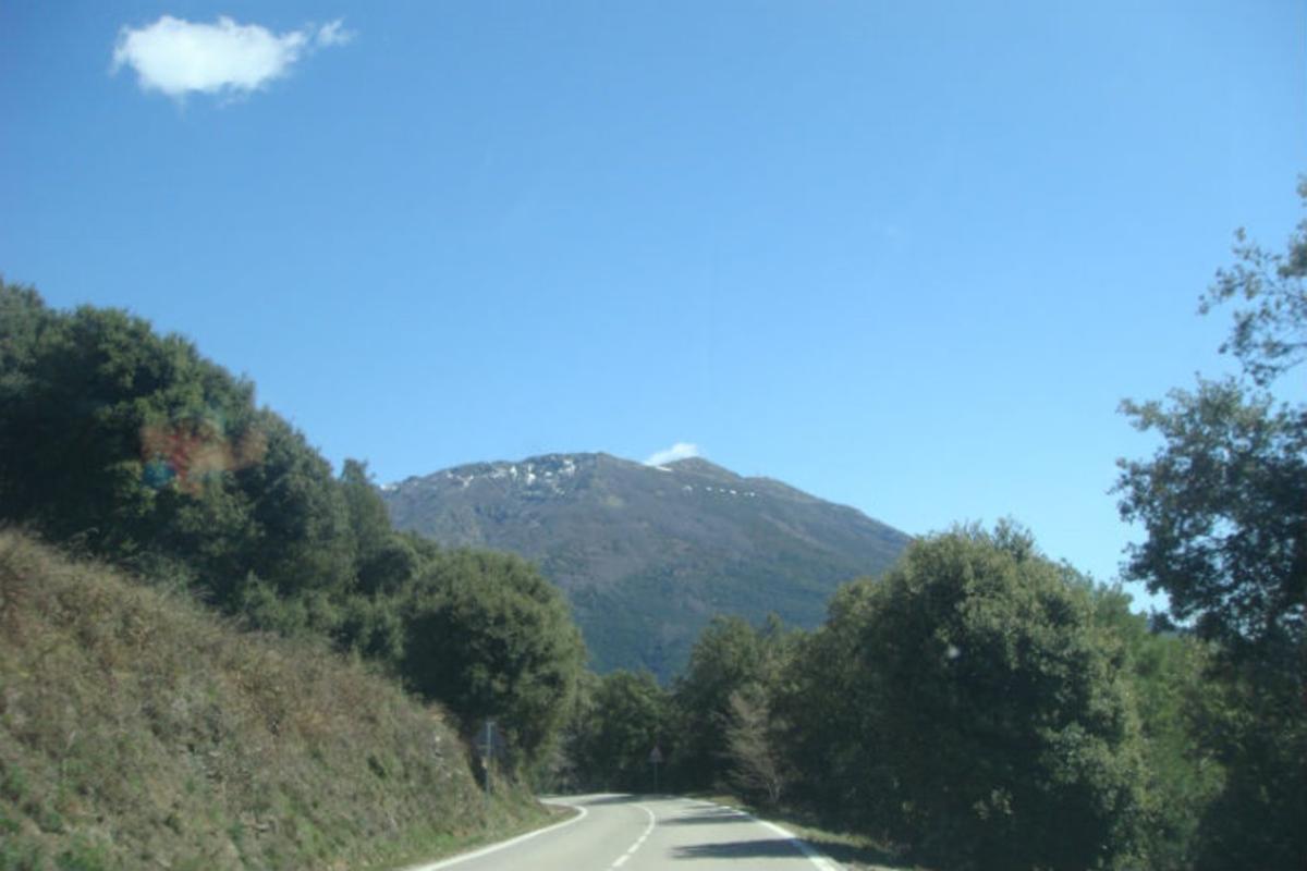 Acceso al Parc Natural de Sant Llorenç del Munt.