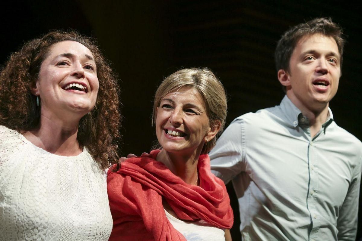 Inma Nieto, Yolanda Díaz e Iñigo Errejón en un acto de campaña. Inma Nieto, Yolanda Díaz e Iñigo Errejón en un acto de campaña.