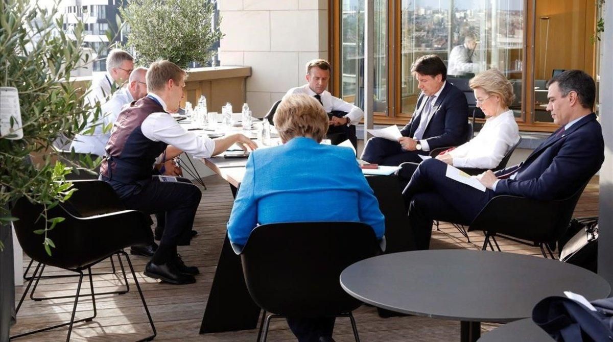 Los mandatarios reunidos en la Cumbre europea. Los mandatarios reunidos en la Cumbre europea.