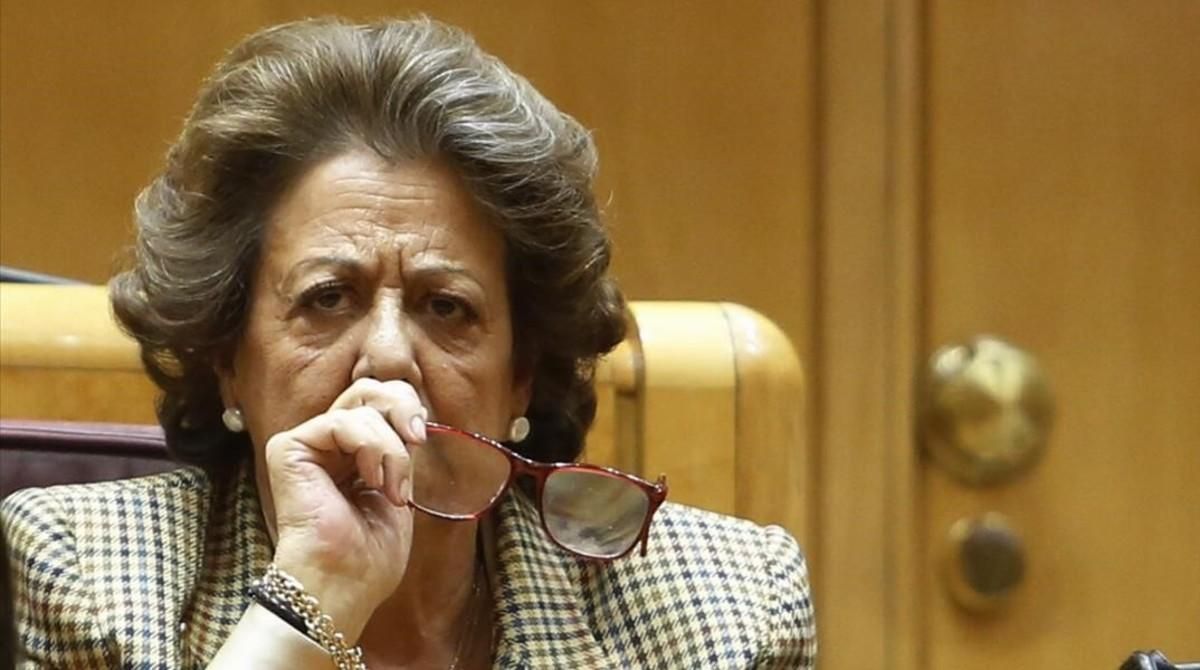 Rita Barberá, en su escaño del Senado. Rita Barberá, en su escaño del Senado.