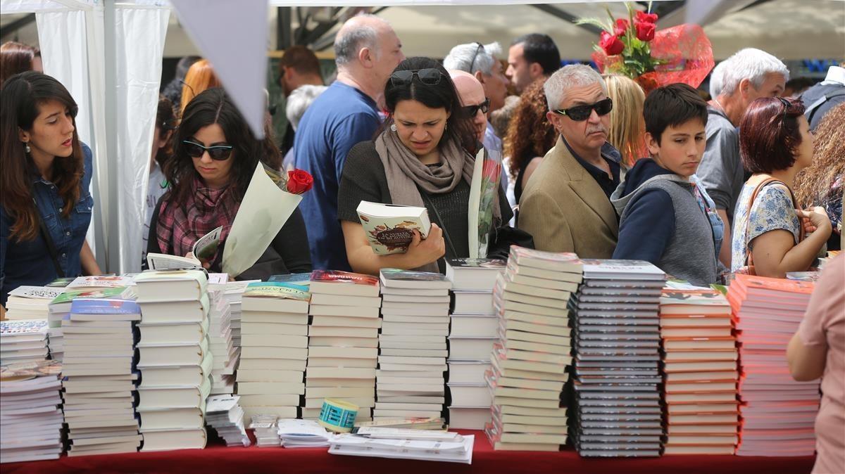¿Quins llibres recomanen els polítics catalans per Sant Jordi?